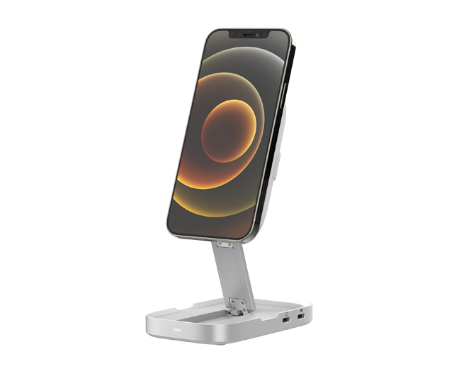 USB-C Hub with Qi2 Wireless Charger
